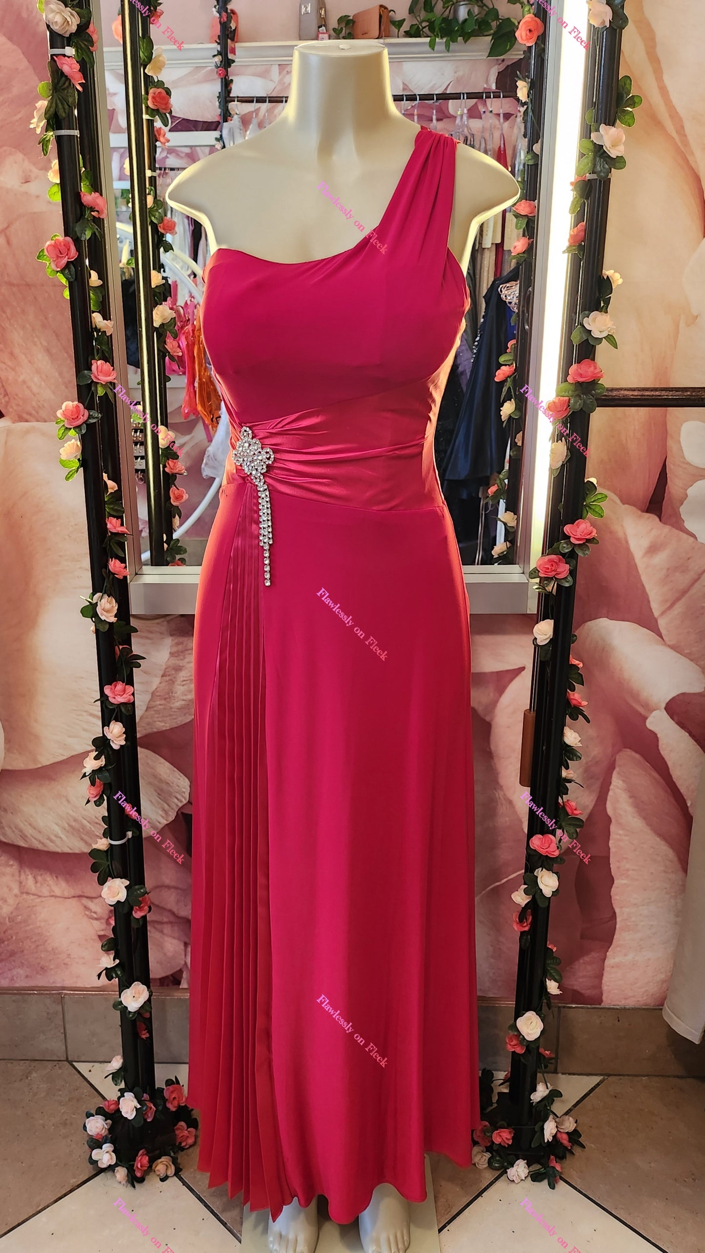 Vestido vintage rojo de un solo hombro