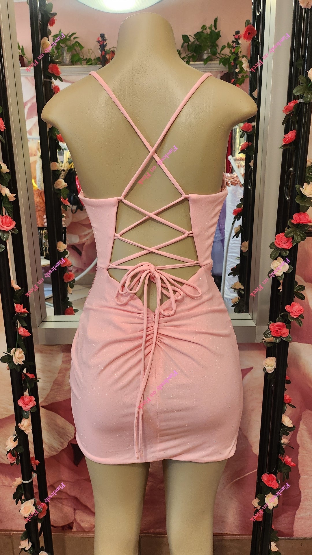 Vestido de cóctel deslumbrante de diva - EK126