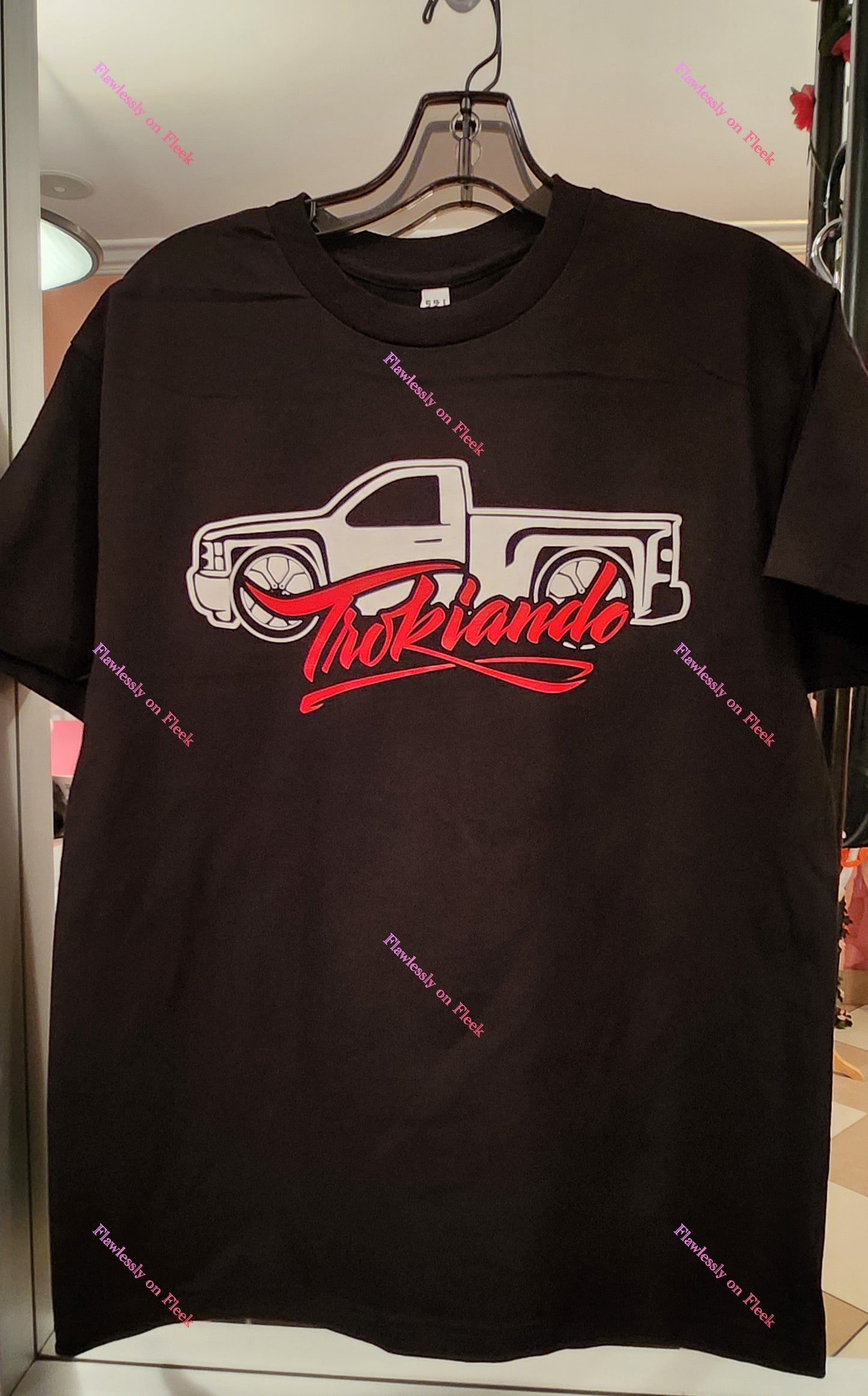 Trokiando Graphic T-Shirt