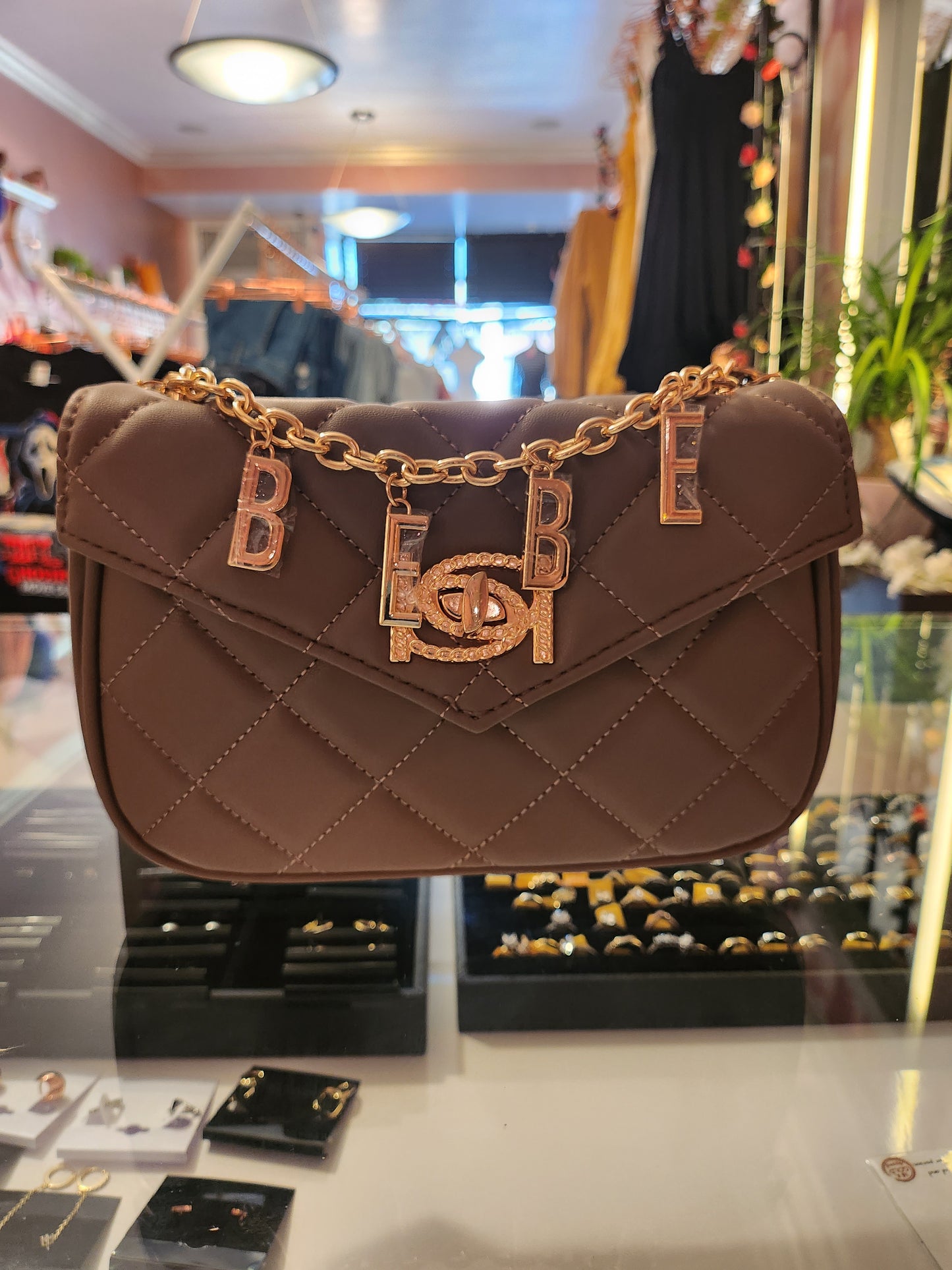 Bebe Wyatt - Bolso bandolera con solapa