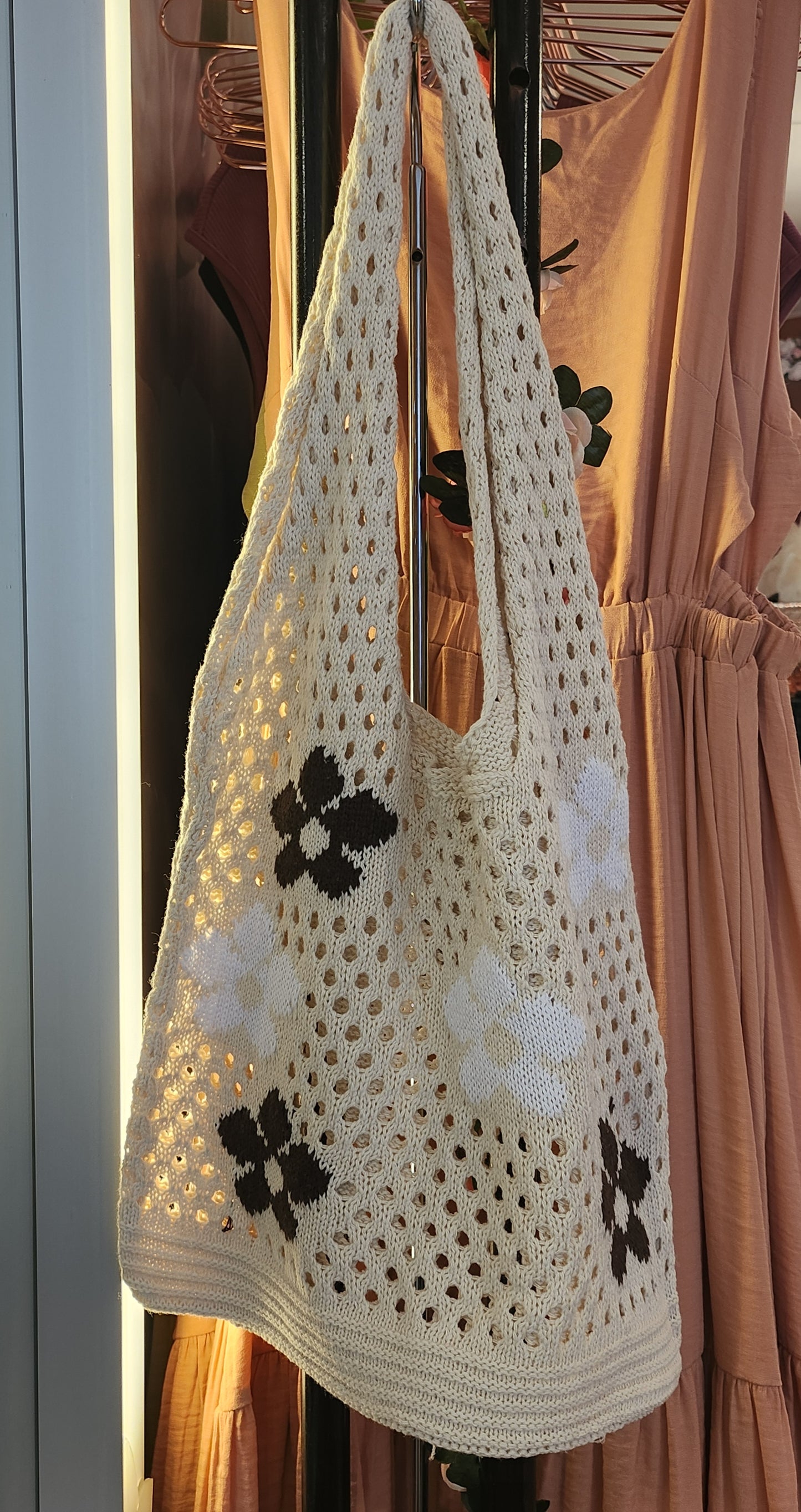 Daisy Pattern Crochet Bag