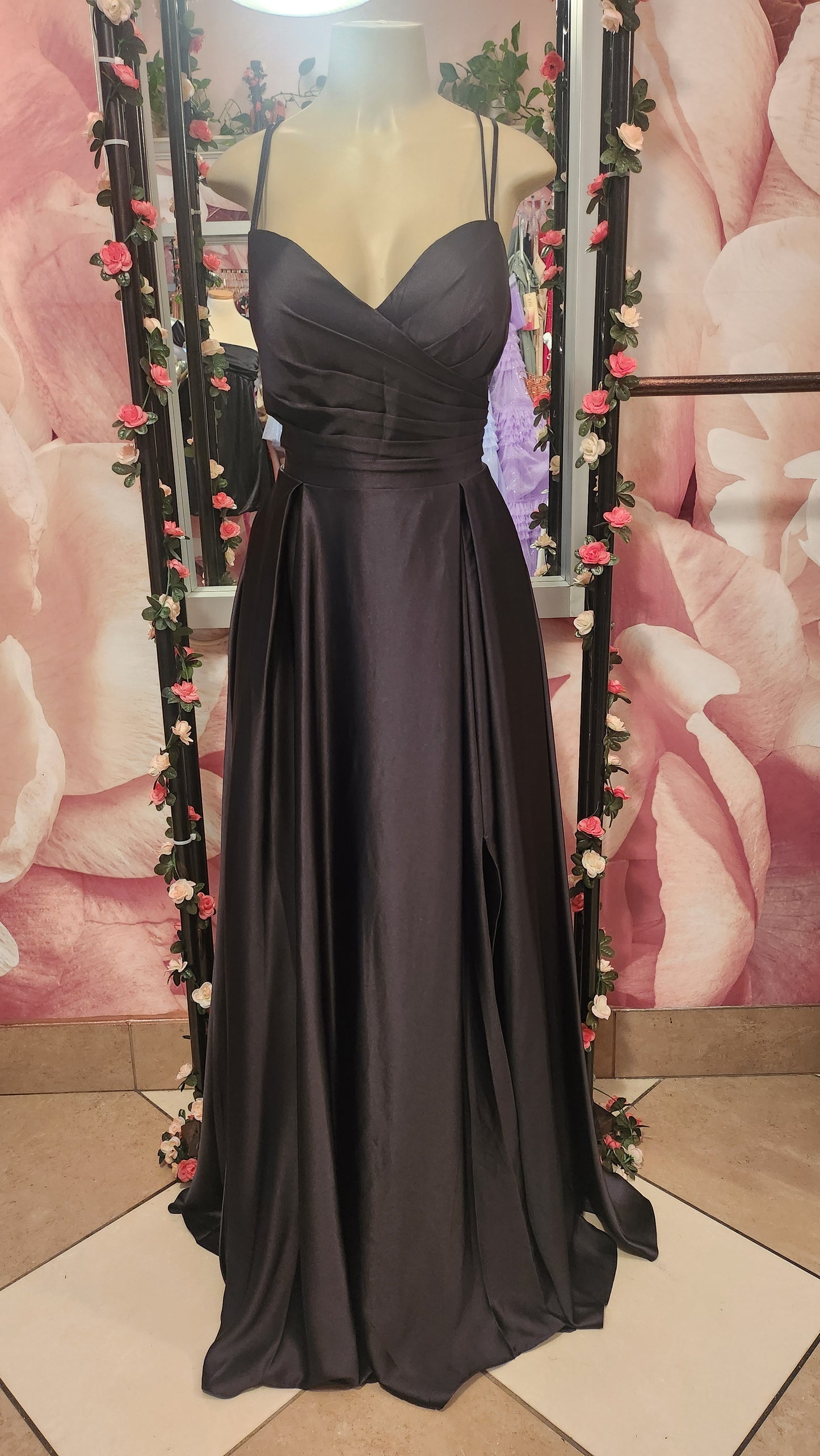 Vestido Starlight de satén negro n.º 9925